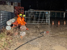 PXL 20230217 180857065 thumb